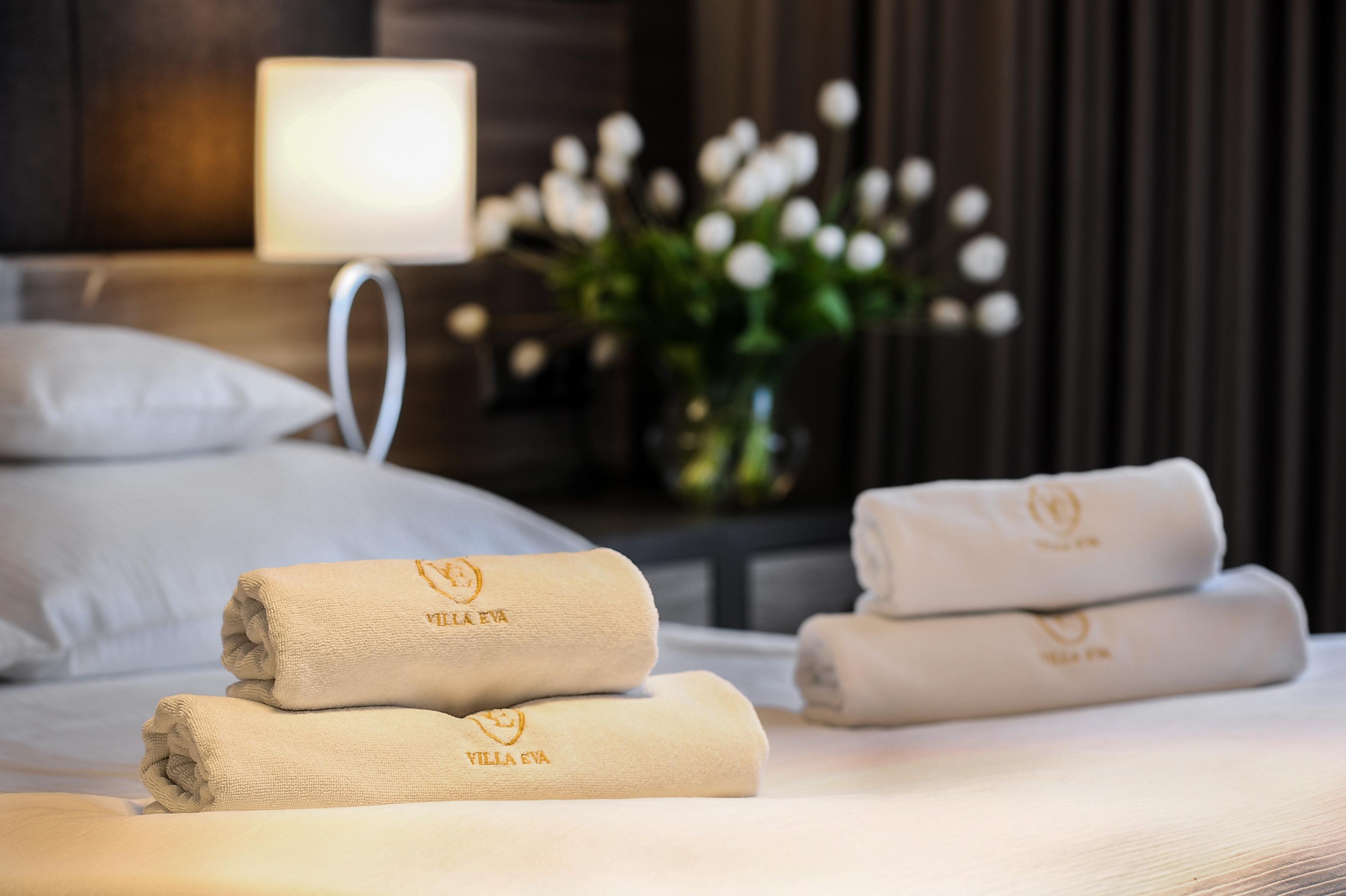 Hotel Villa Eva กดัญสก์ ภายนอก รูปภาพ