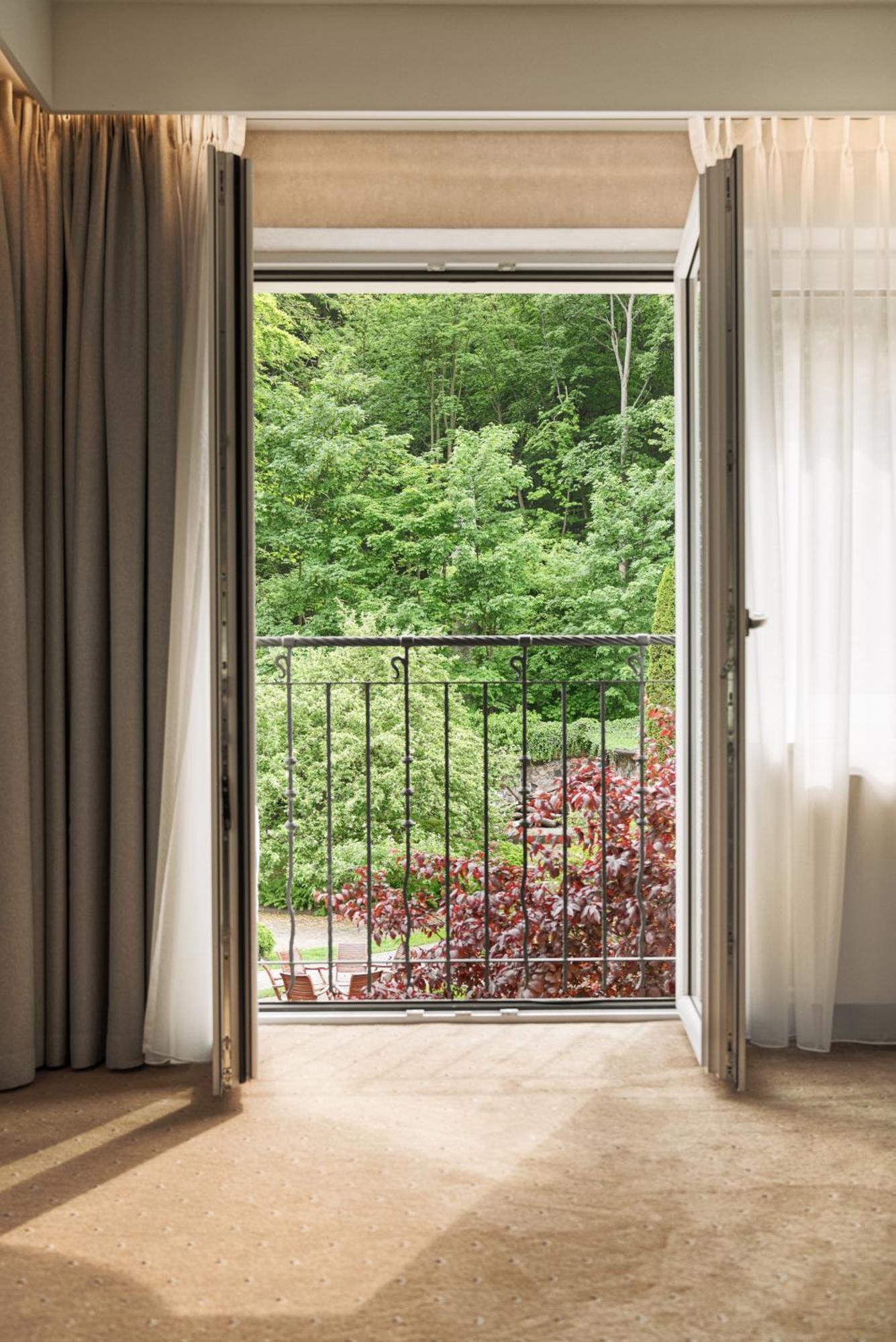Hotel Villa Eva กดัญสก์ ภายนอก รูปภาพ